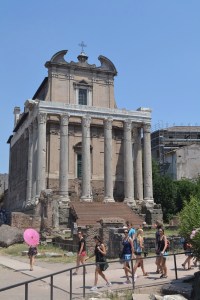 Temple d'Antonin et Faustine